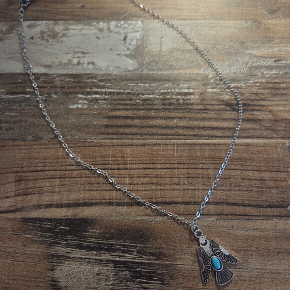 Western Bird Necklace - Picture 4 of 4